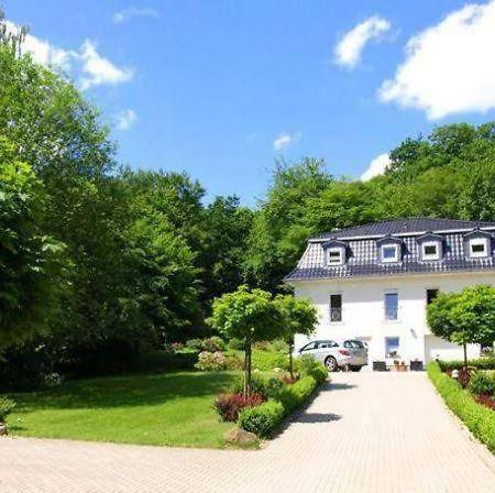 Weisses-Haus-Am-Kurpark-Fewo-Waldblick Quedlinbourg Extérieur photo